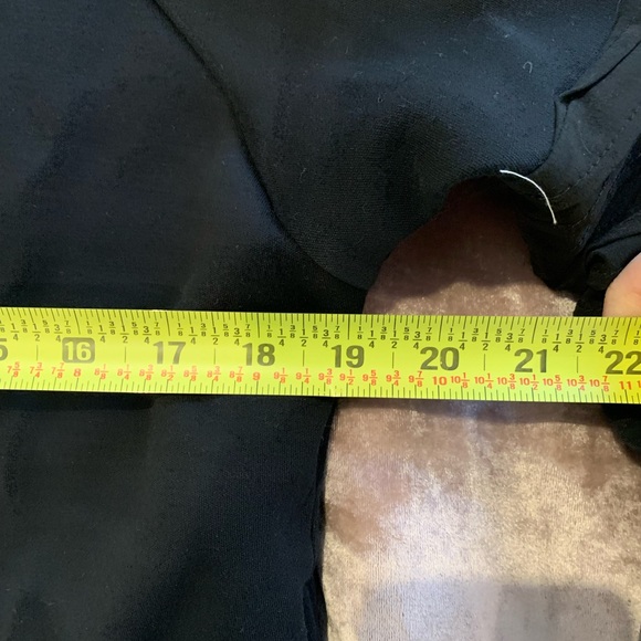 ❤️Closet clean out! Puma black sweatshirt - Picture 6 of 7